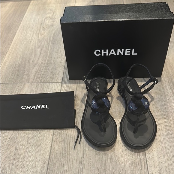 Chanel Black Sandals for Women - Picture 2 of 11